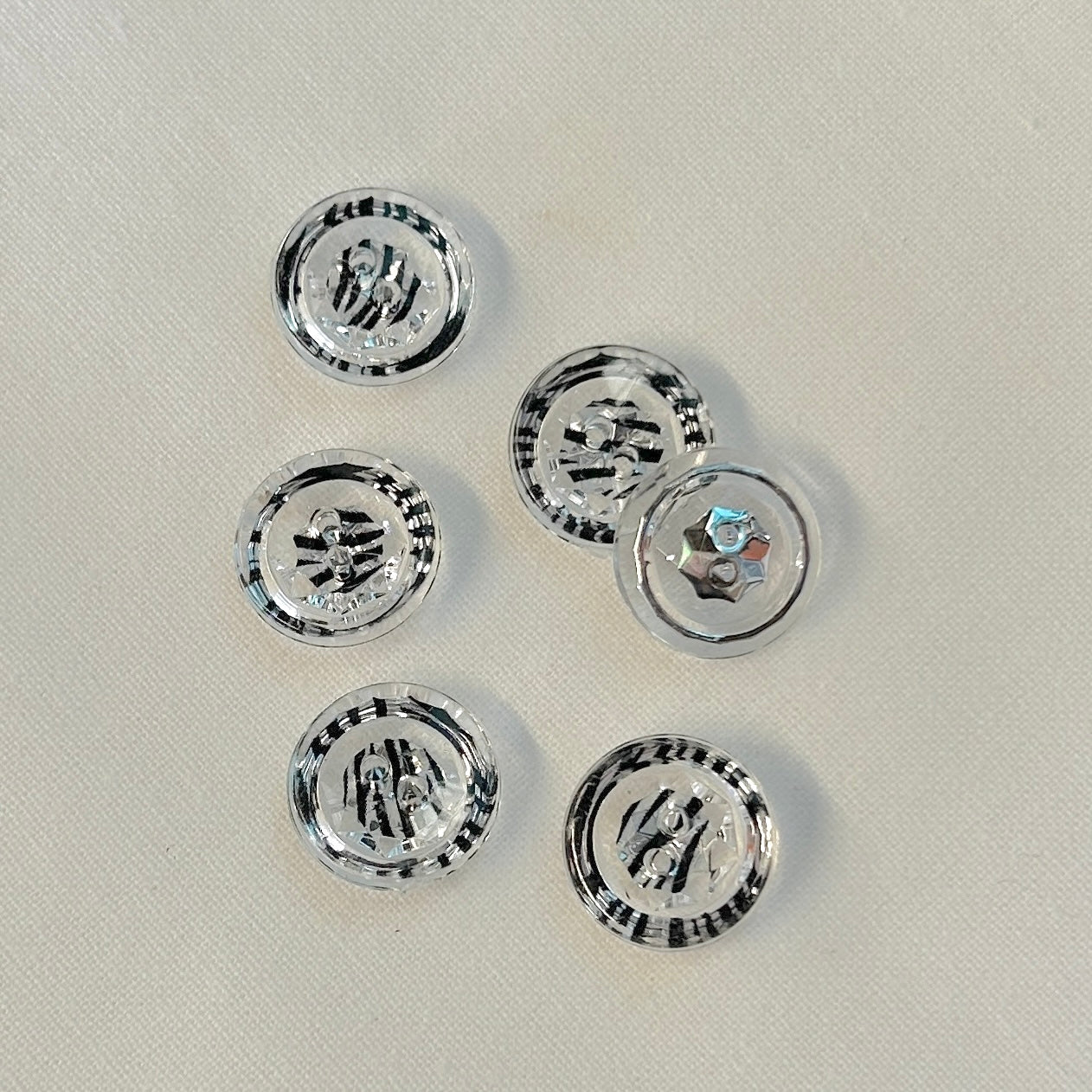 MOLLIES New Zealand / SULLIVANS Button 2-Hole Transparent 15mm