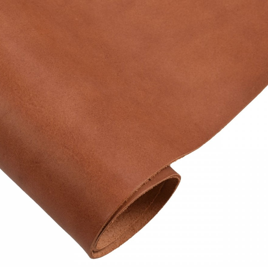 MOLLIES New Zealand / LEATHER Veg Tanned Distressed Oiled Pull-Up / Side 5oz Cognac Half