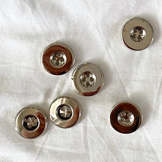 MOLLIES New Zealand / SULLIVANS Button 4-Hole Silver