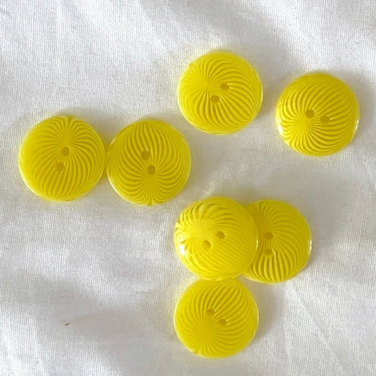 MOLLIES New Zealand / SULLIVANS Button 2-Hole Yellow