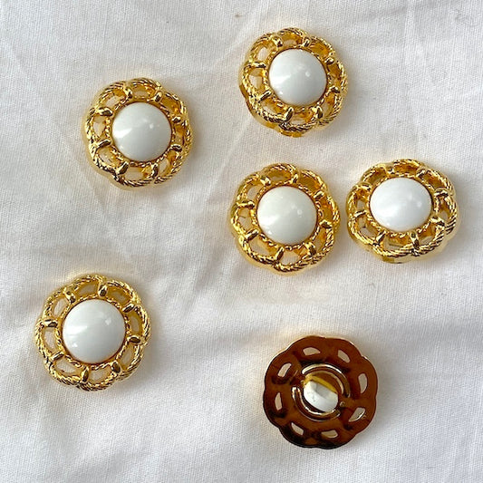 MOLLIES New Zealand / SULLIVANS Button Shanked Gold/White