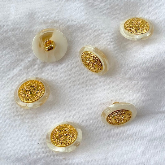 MOLLIES New Zealand / SULLIVANS Button Shanked Gold/White