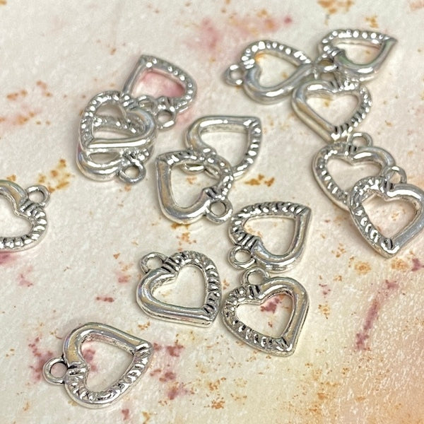 MOLLIES New Zealand / SULLIVANS Charm Open Hearts Silver