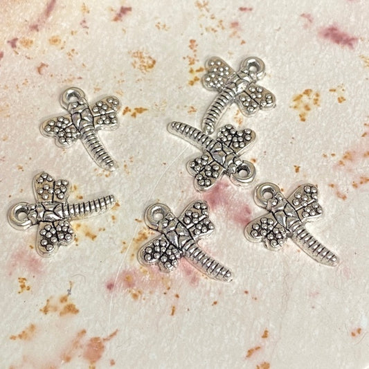 MOLLIES New Zealand / SULLIVANS Charm Silver Dragonfly